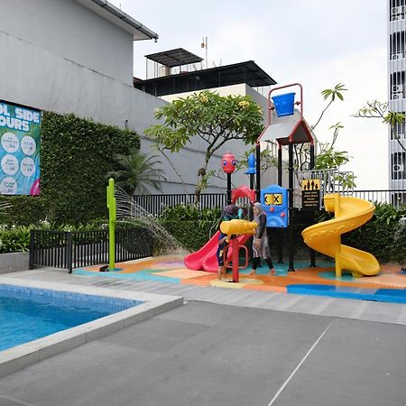 The Premiere Hotel Pekanbaru Exterior foto